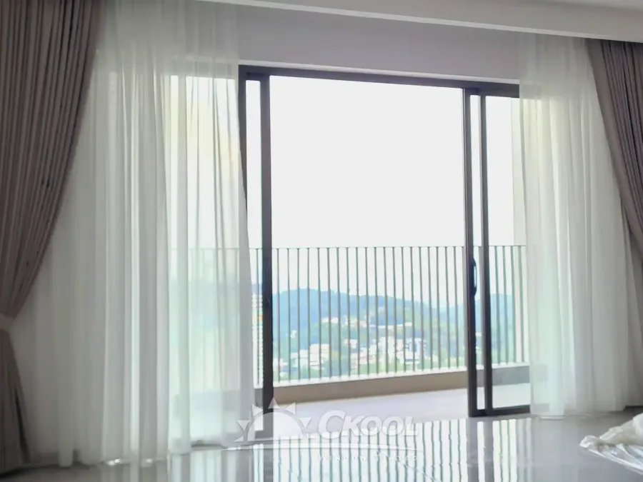Desa ParkCity bedroom window tint installation with high UV rejection and optical clarity